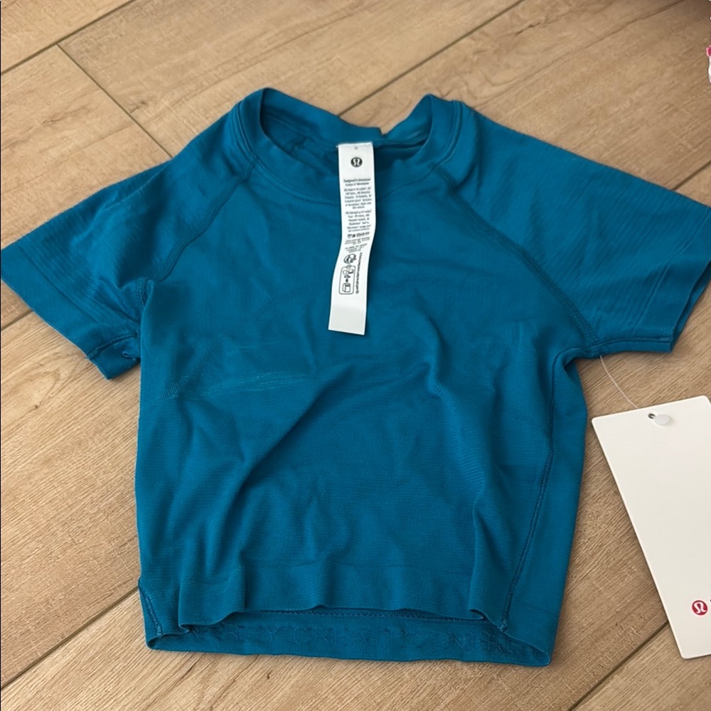 Lululemon Swiftly Tech Cropped Short Sleeve 2.0